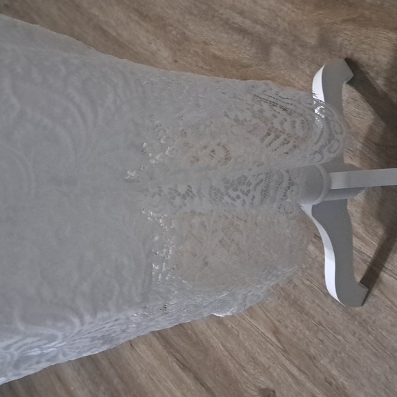 ALLANDWELL Women's Elegant Floral Lace VNeck Short Sleeve Knee-length Dress NWT - Picture 9 of 10